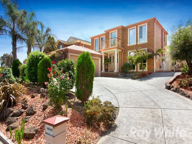 36 Elmwood Crescent Glen Waverley 3150