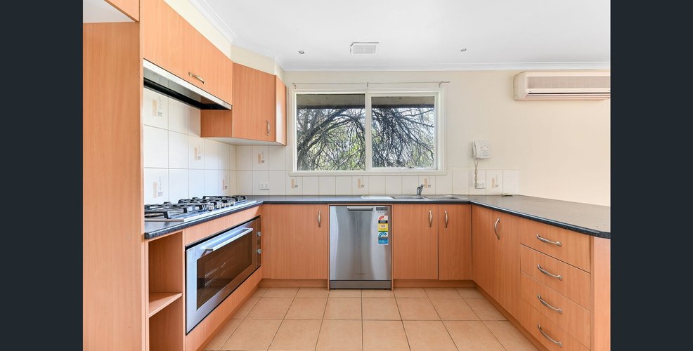 36 Knights Drive Glen Waverley 3150