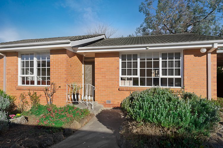 3/61 Doncaster East Road Mitcham 3132
