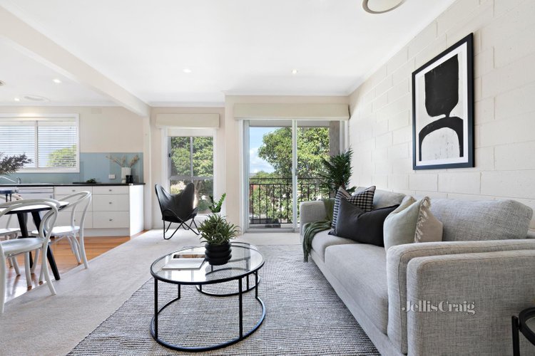 3 61 Primrose Street Essendon 3040