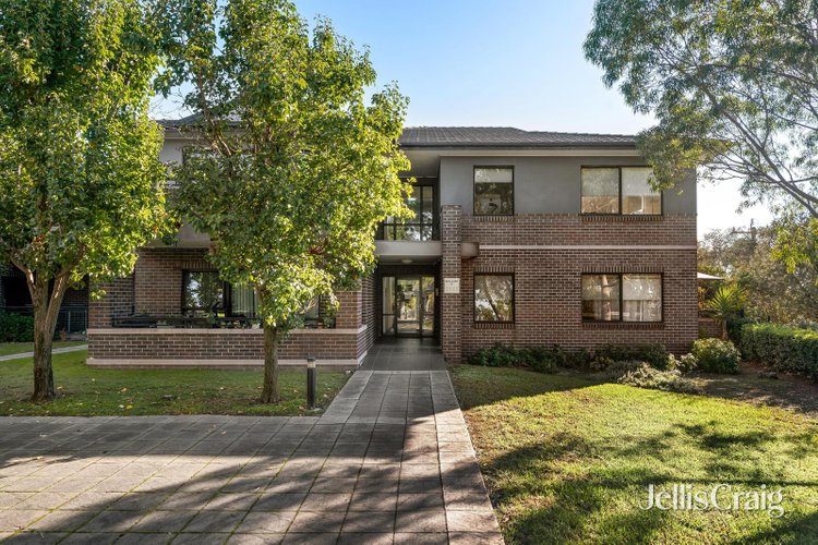 36 78 Manningham Road Bulleen 3105