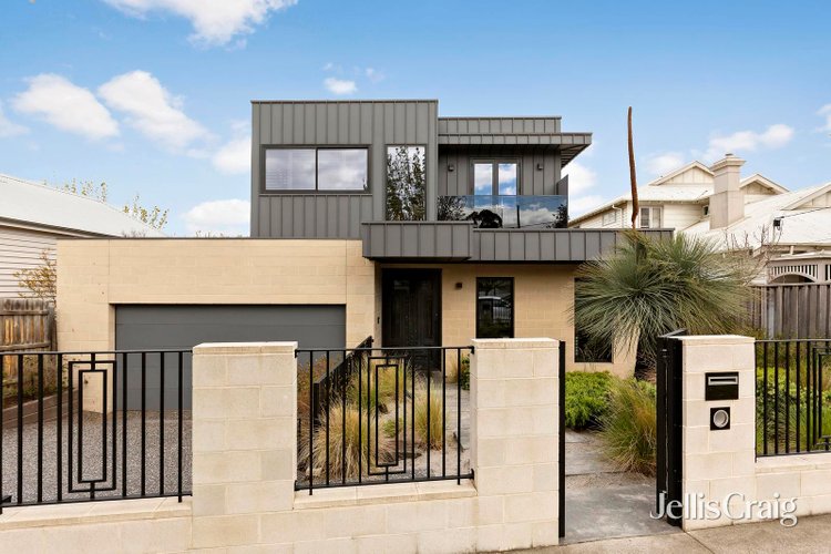 37 Flower Street Essendon 3040