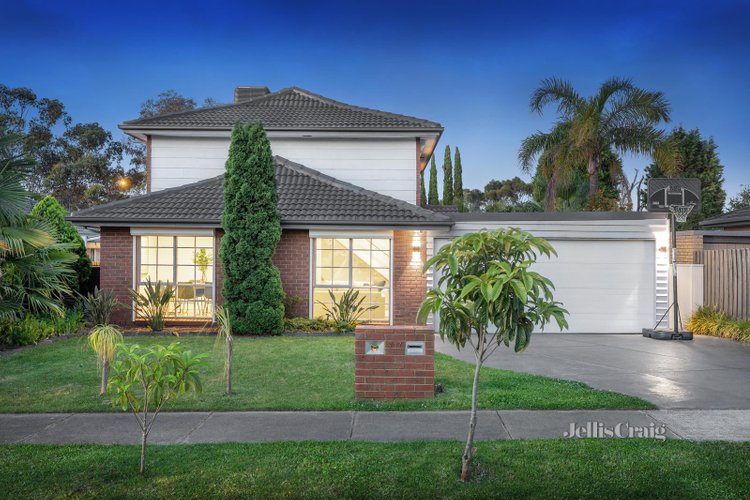 37 Fraser Crescent Wantirna South 3152