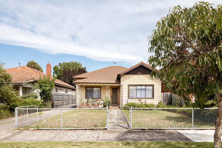 37 Hakatere Street Northcote 3070
