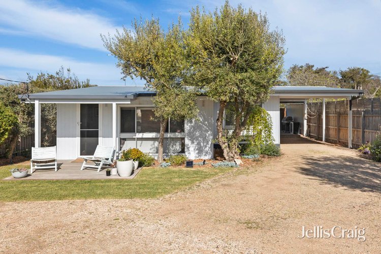 37 Hilltop Avenue Blairgowrie 3942