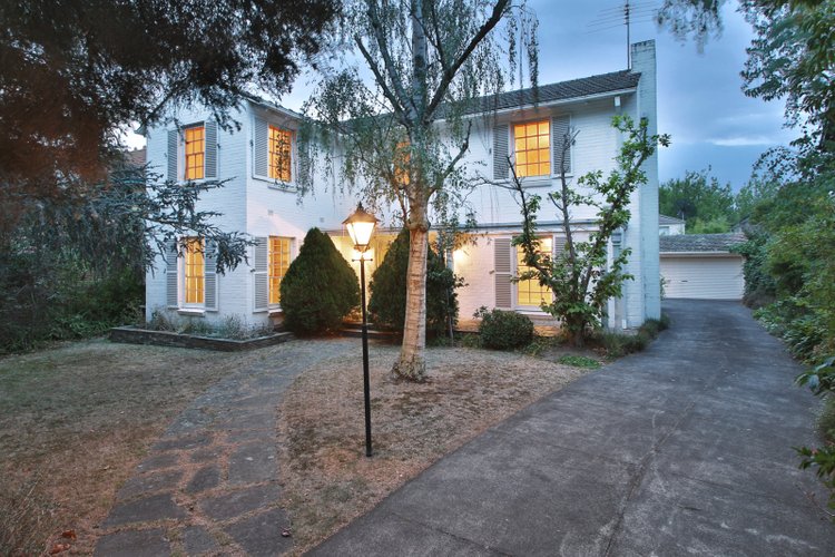 37 Hopetoun Avenue Canterbury 3126