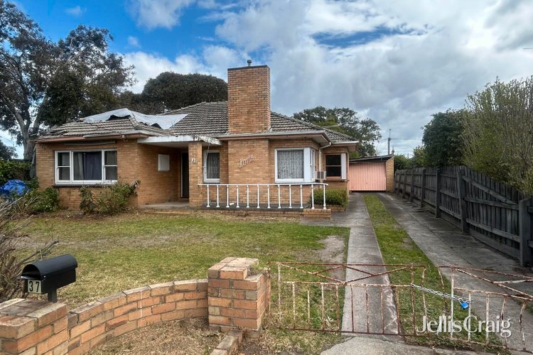 37 Kingsley Grove Mount Waverley 3149