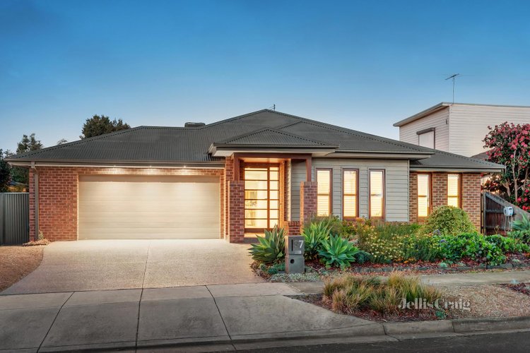 37 Lawrence Street Blackburn South 3130