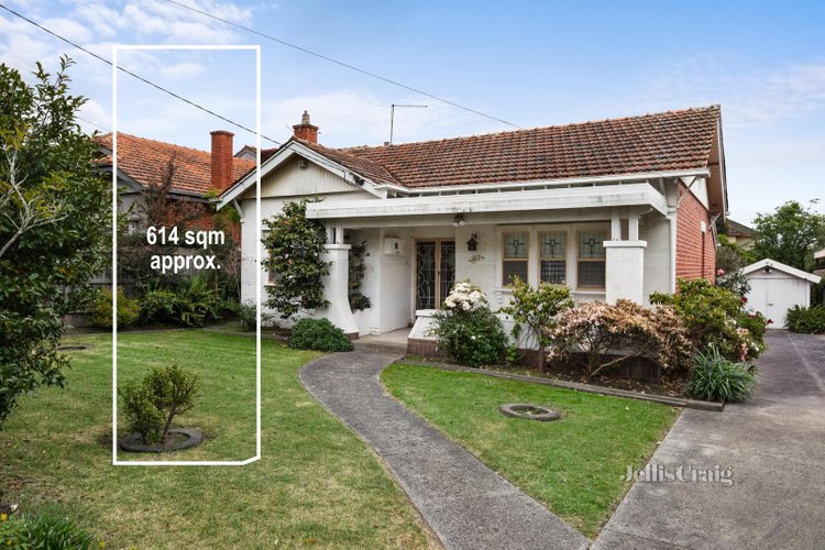 37 Lindsay Avenue Murrumbeena 3163