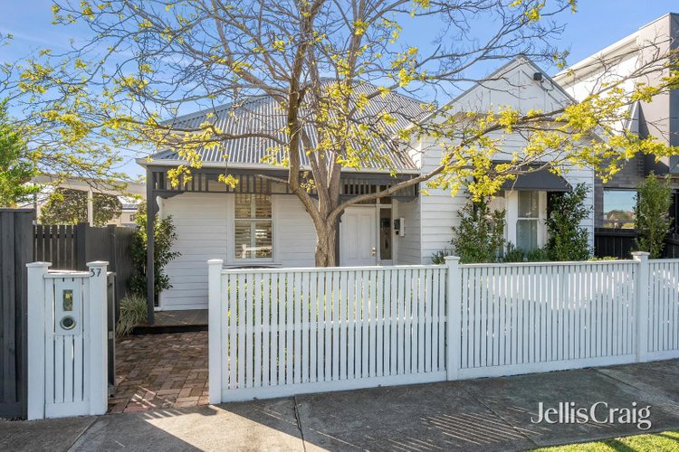 37 Normanby Street East Geelong 3219