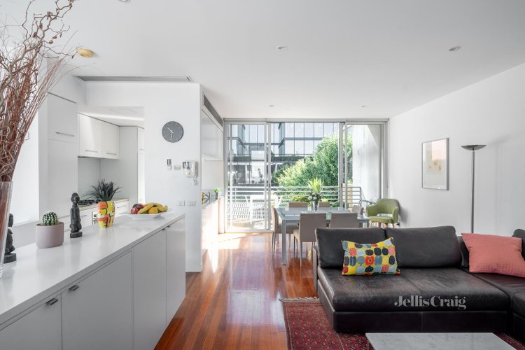 3 7 Sanders Place Richmond 3121