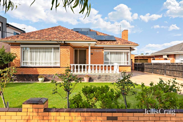 37 St Raphael Street Avondale Heights 3034