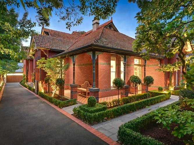 37 Stanhope Grove Camberwell 3124