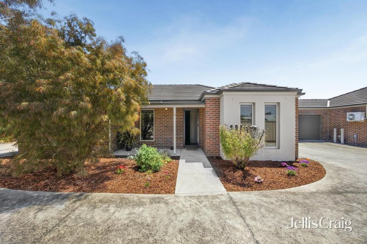 3 7 Symons Street Wendouree 3355