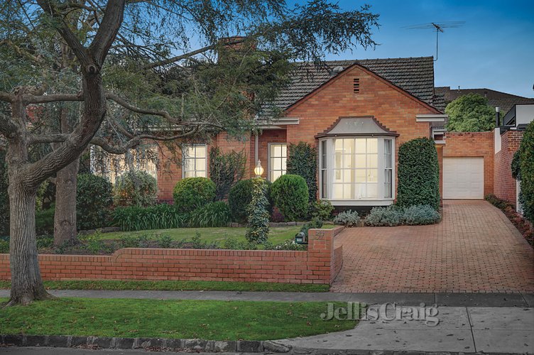 37 The Boulevard  Balwyn North 3104
