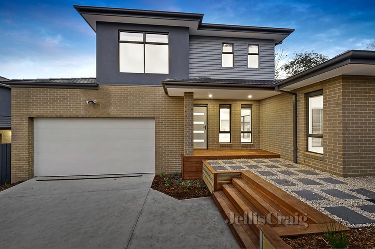 3 7 Walsh  Street Eltham 3095