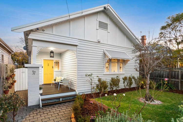 37 Waratah Street Geelong West 3218