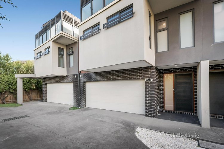 3 734 Doncaster Road Doncaster 3108