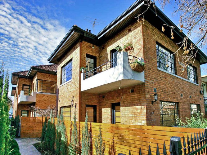3 74 Mitford Street Elwood 3184