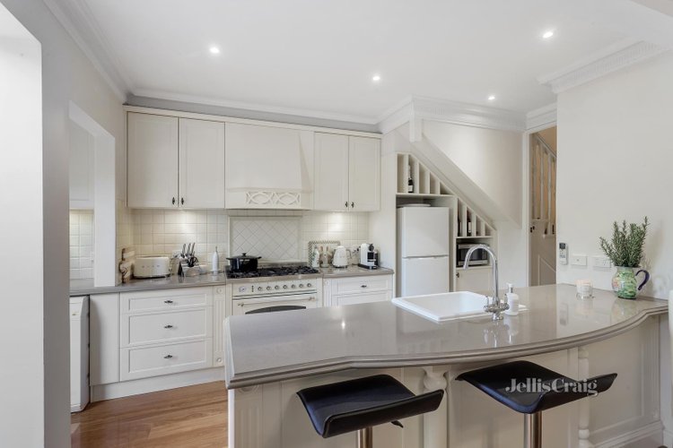 3 75 Clendon Road Toorak 3142