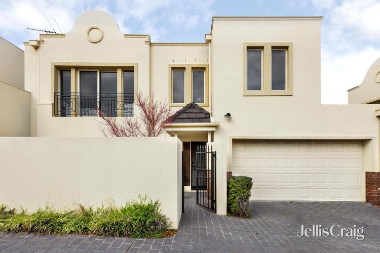 3 756 Hawthorn Road Brighton East 3187