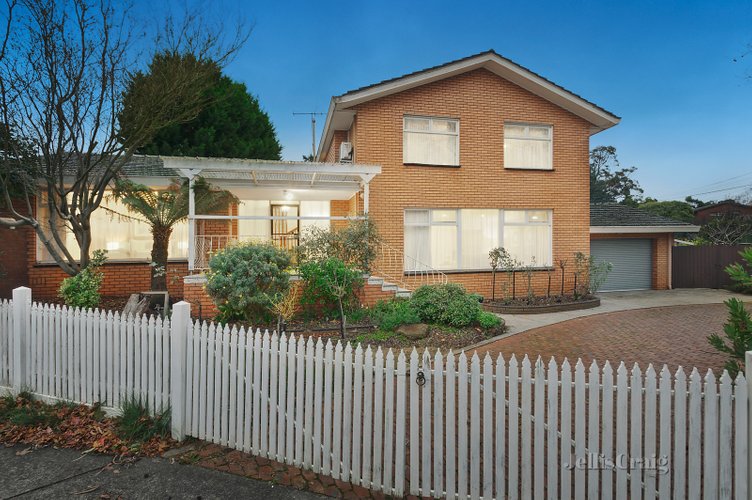 38 Amber Grove Mount Waverley 3149