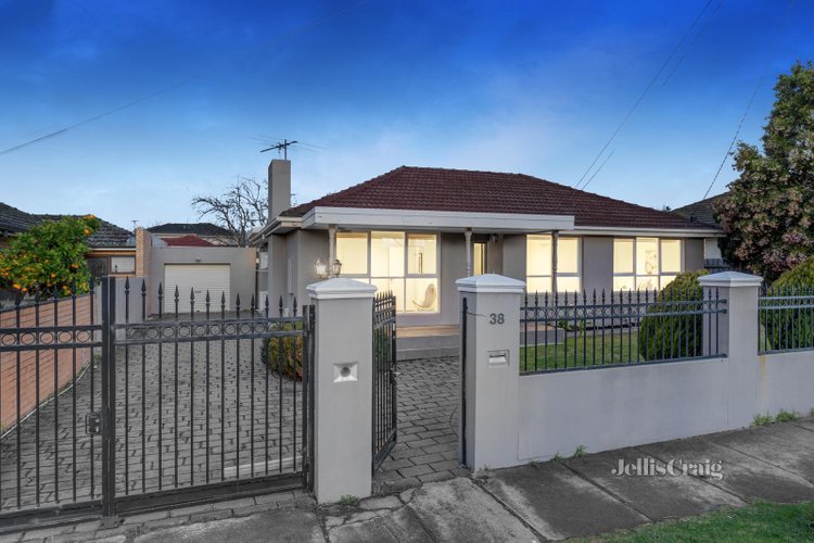 38 Brady Road Bentleigh East 3165