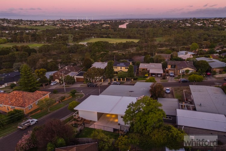 38 Cara Road, Highton