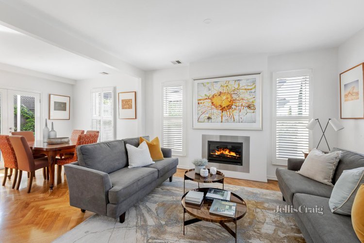 3 8 Dickens Street Glen Iris 3146