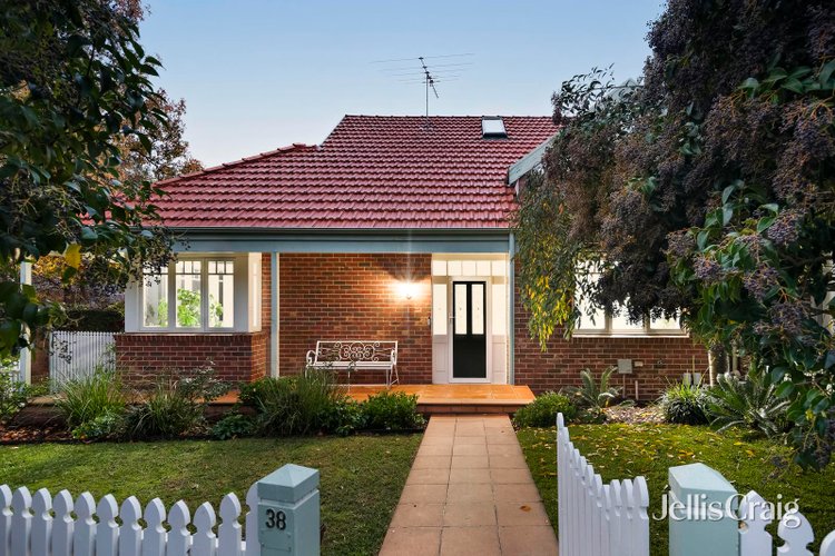 38 Gilbert Road Ivanhoe 3079