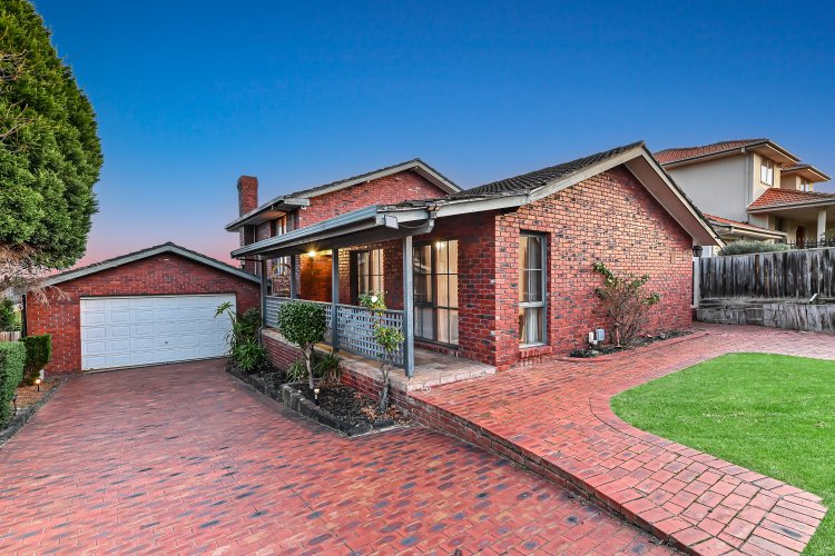 38 Grantchester Road Wheelers Hill 3150