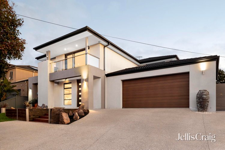 38 Ian Grove Mount Waverley 3149
