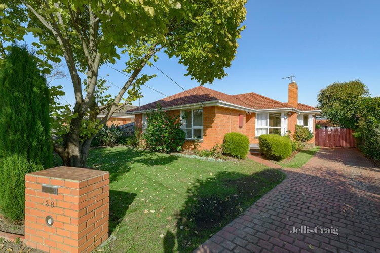 38 Ireland Avenue Doncaster East 3109