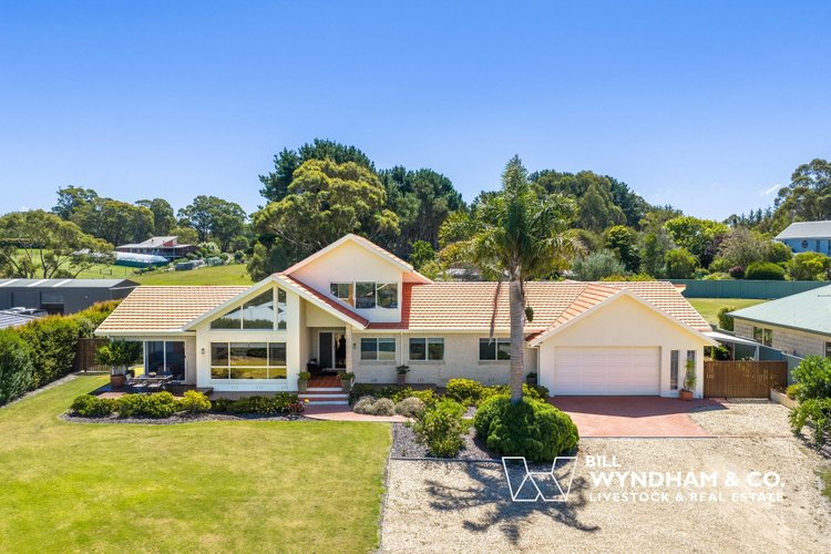 38 Lindamay Court, Lake&nbsp;Bunga