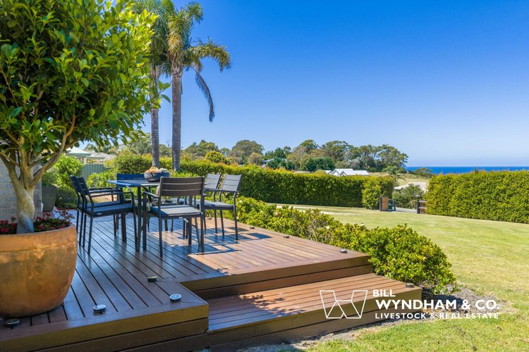 38 Lindamay Court, Lake&nbsp;Bunga