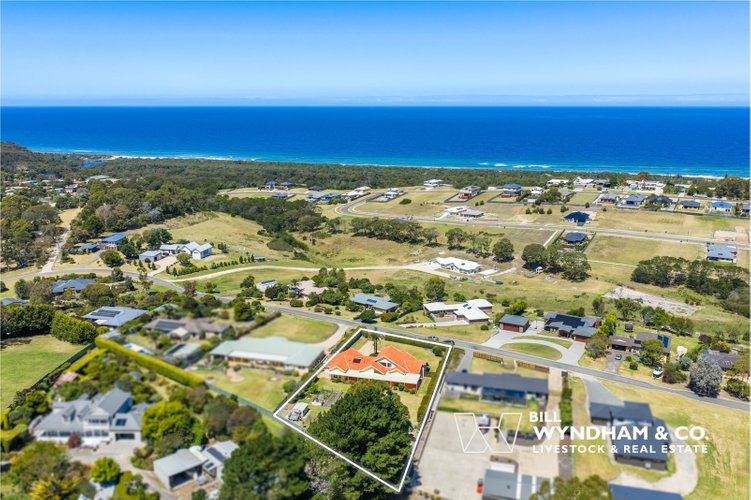 38 Lindamay Court, Lake&nbsp;Bunga