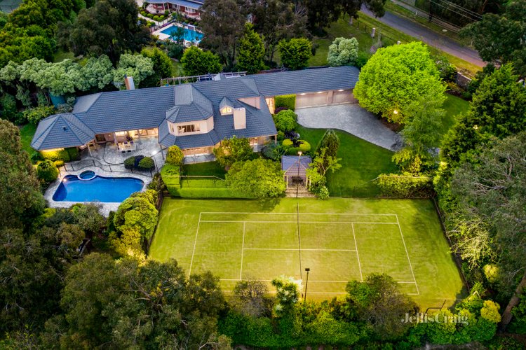 38 McGowans Road Donvale 3111
