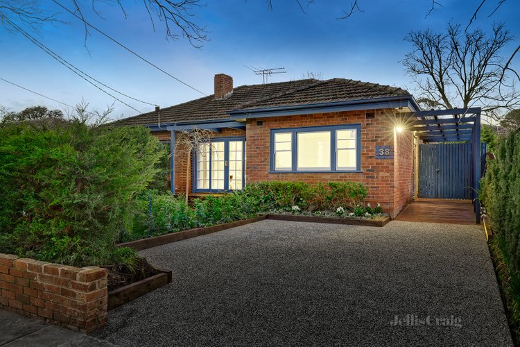 38 Park Road Surrey Hills 3127