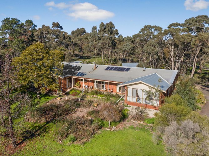 38 Reef Street Maldon 3463