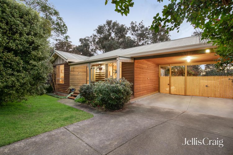 38 Rose Avenue Hurstbridge 3099