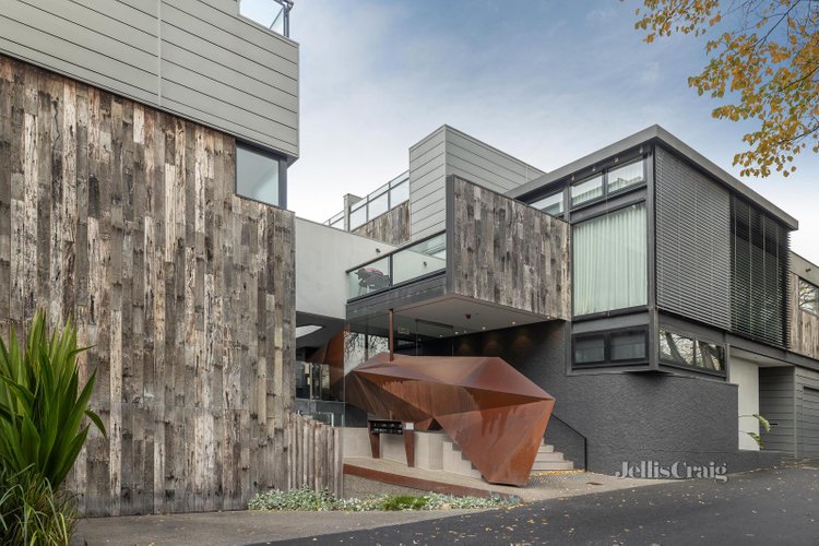 3 8 Simpson Place Hawthorn 3122