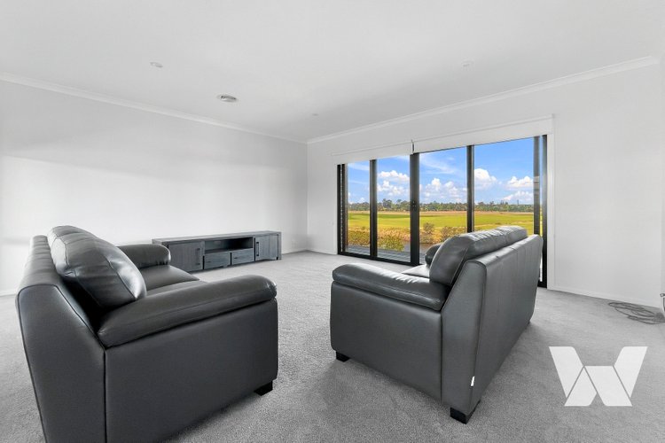38 The Backwater, Eastwood