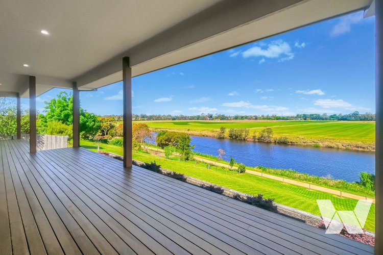 38 The Backwater, Eastwood