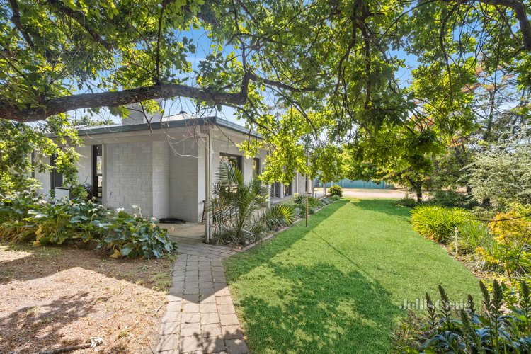 383 Sedgwick Road Sedgwick 3551