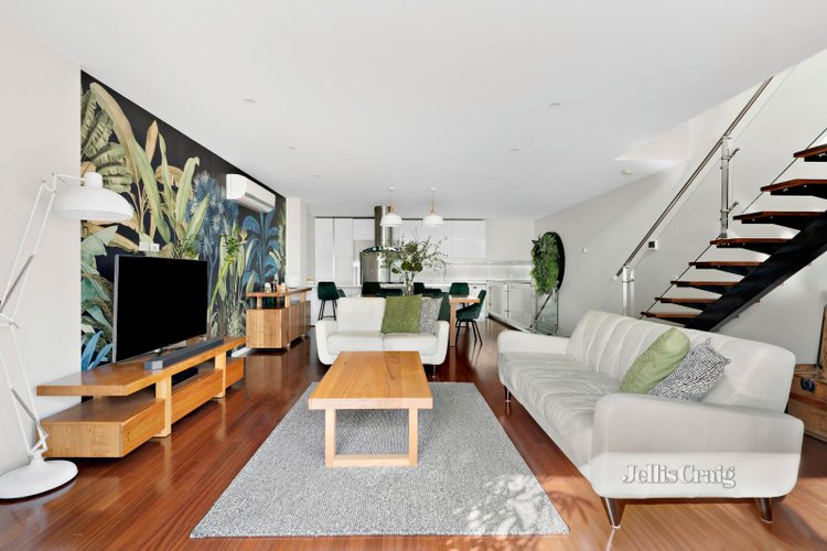 3 87 Bulla Road Essendon North 3041