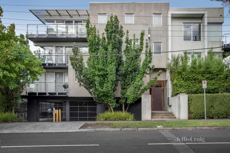 3 885 Doncaster Road Doncaster East 3109
