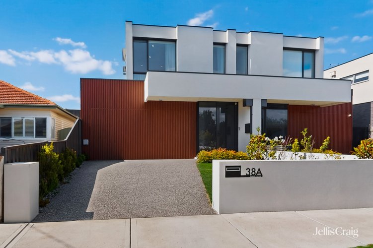 38A Roland Avenue  Strathmore 3041