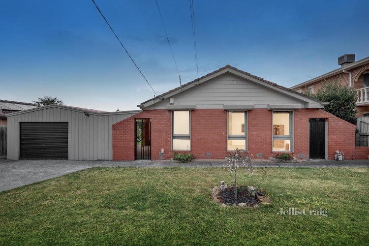 39 Columbia Drive Wheelers Hill 3150