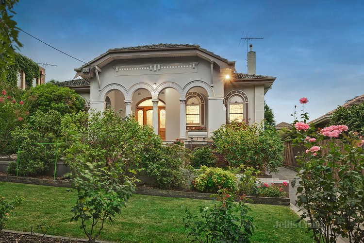 39 Dorrington  Avenue Glen Iris 3146