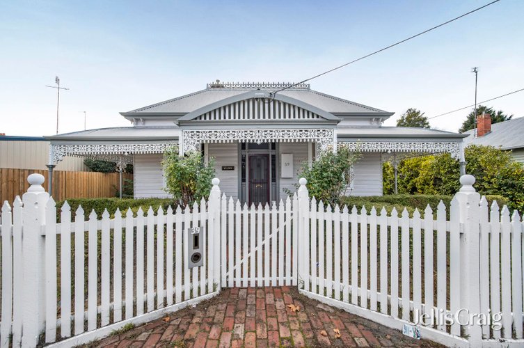 39 Eastwood Street  Bakery Hill 3350